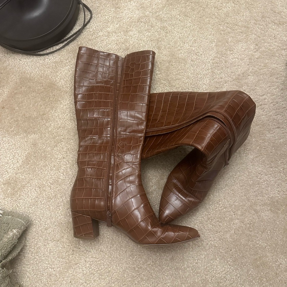 TREND! Wide Calf Naturalizer Brown Croc-Embossed Knee-High Boots